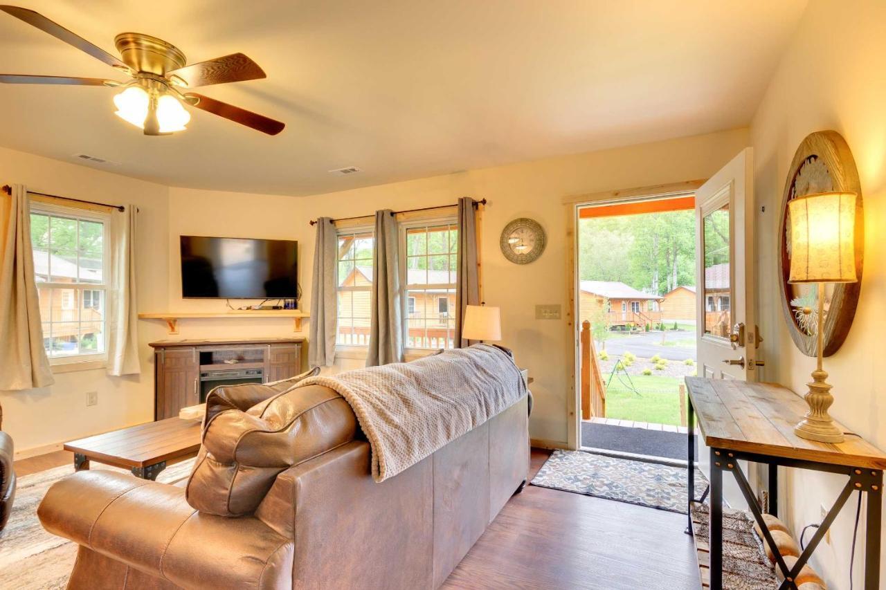 Cozy Cabin On Tuckasegee River - Near Bryson City Exterior photo